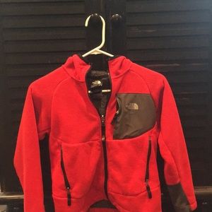 Boy Orange North Face Fleece sz Small